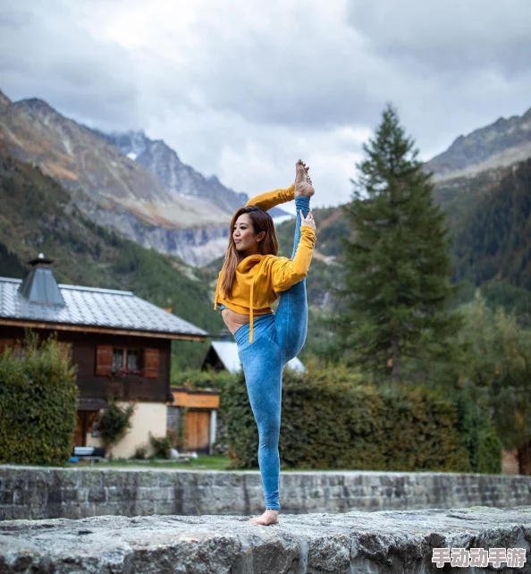 日本mindup狗狗：网友热议其智能训练效果，纷纷分享养犬心得与使用体验，引发广泛关注和讨论