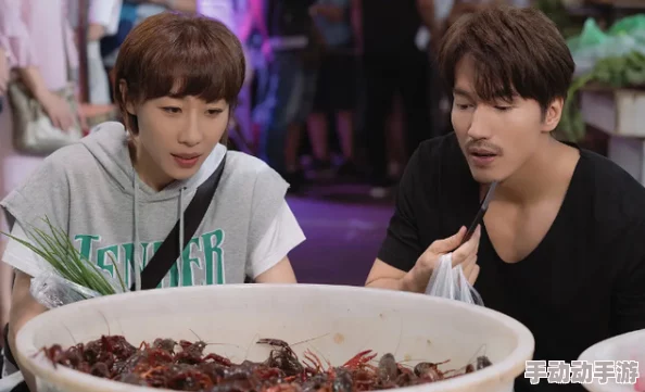 麻花追剧原创mv在线看中文版：全新剧情上线，精彩内容引发热议，粉丝期待值飙升！