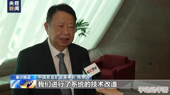 铜铜铜锵锵锵锵：网友热议这一现象，认为其反映了当代年轻人的生活态度与文化认同感的变化