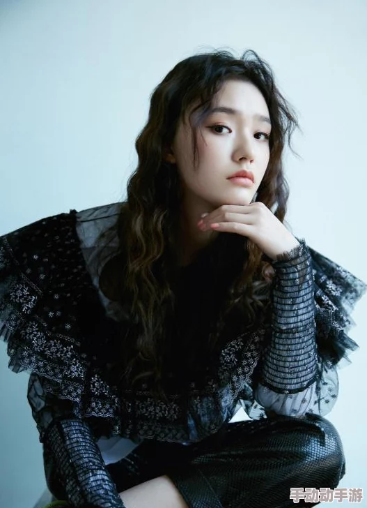 毛茸茸妇女体内汇编：网友热议这一现象，认为其反映了社会对身体多样性的接受与包容，同时也引发了关于美的标准讨论