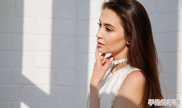 女人 精69XXXⅩXX猛交:某知名女星被曝与富商开房细节曝光,网友热议其背后隐情 女人 精69XXXⅩXX猛交:某知名女星被曝与富商开房细节曝光,网友热议其背后隐情