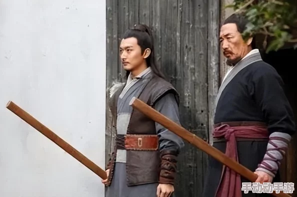 凌晨三点看的电影：深夜独自思考人生的最佳选择与影响心灵的电影推荐