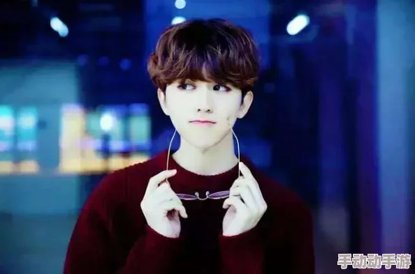 男生的坤坤放进女生的坤坤里,竟引发校园热议,网友纷纷猜测背后隐藏的情感故事与秘密关系! 男生的坤坤放进女生的坤坤里,竟引发校园热议,网友纷纷猜测背后隐藏的情感故事与秘密关系!