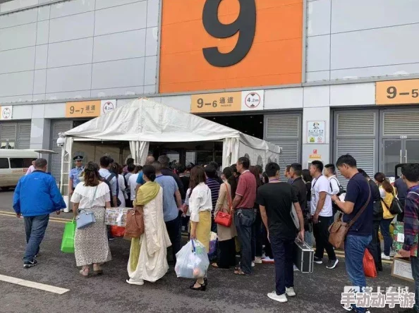 小扫货怎么这么会夹？看她如何在购物中巧妙运用技巧，轻松获取心仪好物的秘诀！