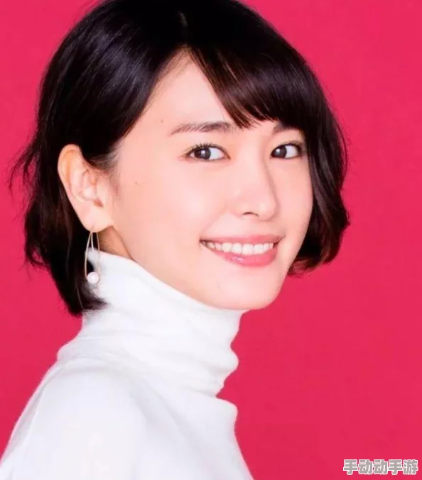 超级伦亲吕红刘海：新一季时尚潮流引领者，展现独特风格与个性魅力的全新进展